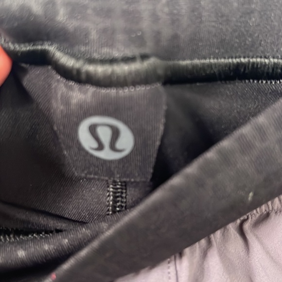 Lululemon Lab Run shorts 4 dusky lavender 8” lined - Picture 4 of 6